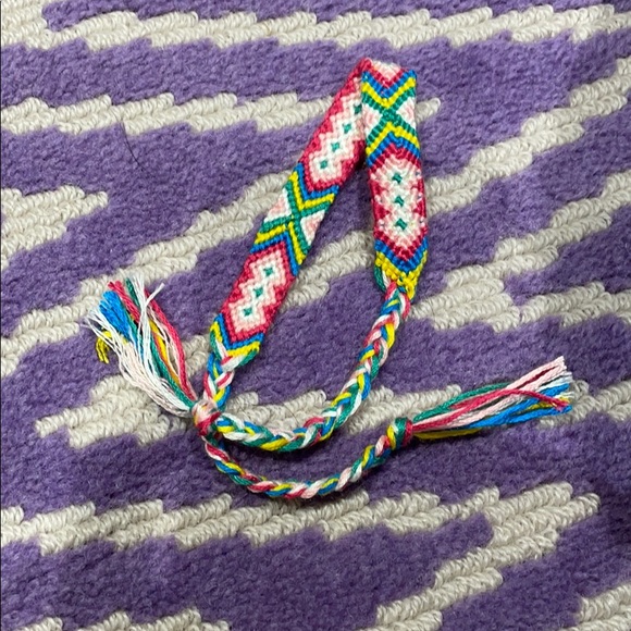 String Bracelet - Picture 2 of 4